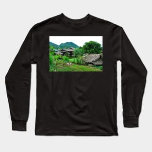 Vietnam - Ha Giang, Village de Tha, Lup, Me Long Sleeve T-Shirt